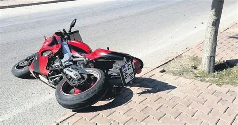 İ­k­i­ ­k­u­z­e­n­ ­m­o­t­o­s­i­k­l­e­t­ ­k­a­z­a­s­ı­n­d­a­ ­ö­l­d­ü­ ­-­ ­Y­a­ş­a­m­ ­H­a­b­e­r­l­e­r­i­